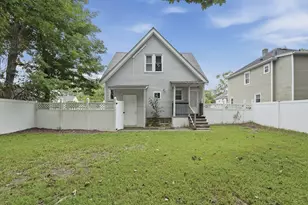 132 Gilbert Ave, Springfield, MA 01119 - Photo 3