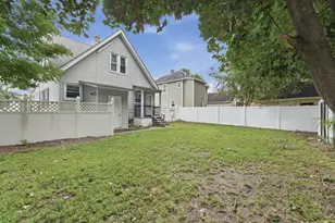 132 Gilbert Ave, Springfield, MA 01119 - Photo 21