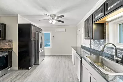 132 Gilbert Ave, Springfield, MA 01119 - Photo 5