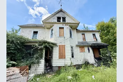 161 Lincoln St, Holyoke, MA 01040 - Photo 1