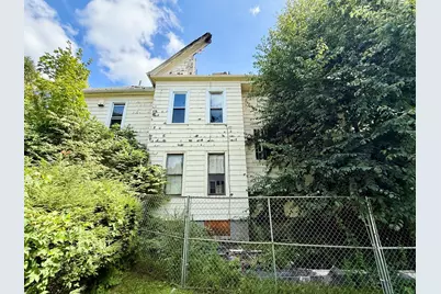 161 Lincoln St, Holyoke, MA 01040 - Photo 3