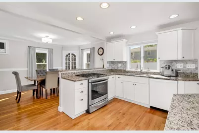 9 Priscilla Ln, Winchester, MA 01890 - Photo 3