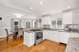 9 Priscilla Ln, Winchester, MA 01890 - Photo 3