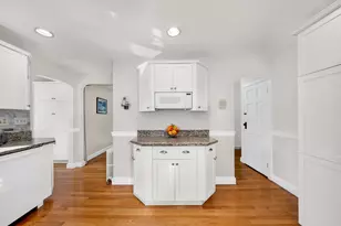 9 Priscilla Ln, Winchester, MA 01890 - Photo 7