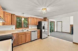690 Converse St, Longmeadow, MA 01106 - Photo 13
