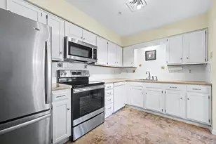 29 Rainbow Pond Dr, Walpole, MA 02081 - Photo 7