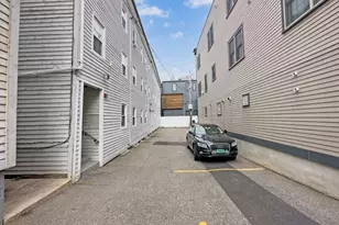 14 Schrepel Pl, Boston, MA 02127 - Photo 9