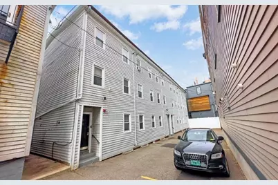 1-4 Schrepel Place, Boston, MA 02127 - Photo 3