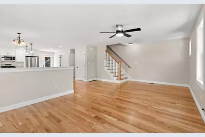 28-30 Quigley Ave, Chelmsford, MA 01863 - Photo 5