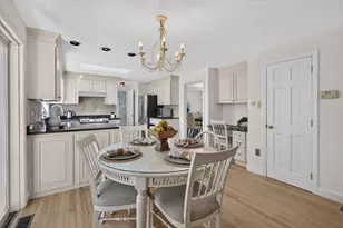 132 Brentwood Cir, North Andover, MA 01845 - Photo 11