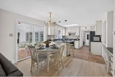 132 Brentwood Cir, North Andover, MA 01845 - Photo 9