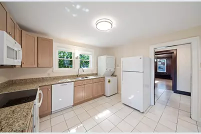12 Bellevue St, Boston, MA 02125 - Photo 9