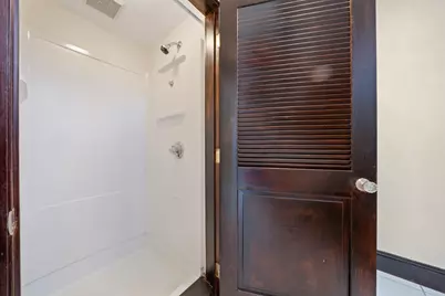 12 Bellevue St, Boston, MA 02125 - Photo 17