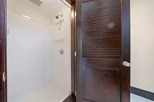12 Bellevue St, Boston, MA 02125 - Photo 17