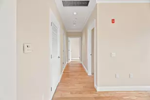 629 Hammond St, Brookline, MA 02246 - Photo 17