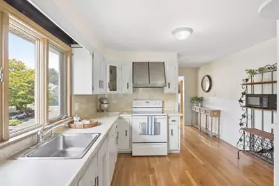 131 Highland Ave #2, Arlington, MA 02476 - Photo 5