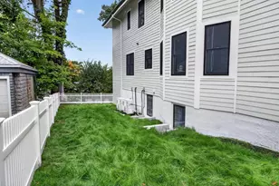 123 Mt Vernon St, Newton, MA 02465 - Photo 37
