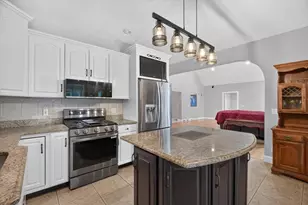 31 Hillcrest Cir, Westfield, MA 01085 - Photo 21