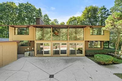 7 Arnold Rd, Wellesley, MA 02481 - Photo 3