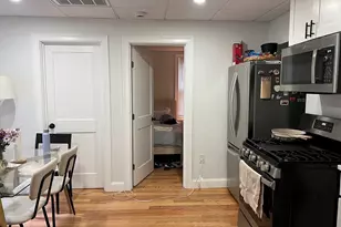 11 Henchman St, Boston, MA 02113 - Photo 1