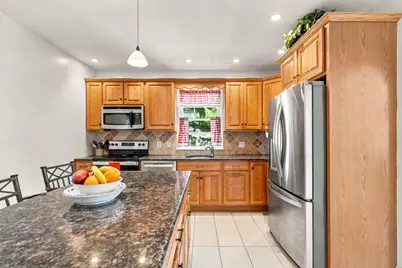 38 Thornton St, Quincy, MA 02170 - Photo 11