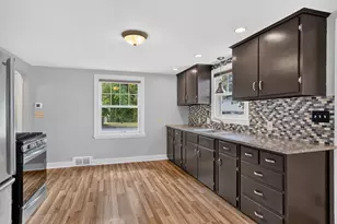 221 Fountain St, Framingham, MA 01702 - Photo 7
