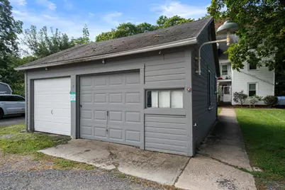 25 Leonard Ave, Westfield, MA 01085 - Photo 25