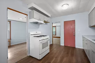 25 Leonard Ave, Westfield, MA 01085 - Photo 5