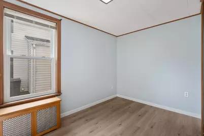 25 Leonard Ave, Westfield, MA 01085 - Photo 9