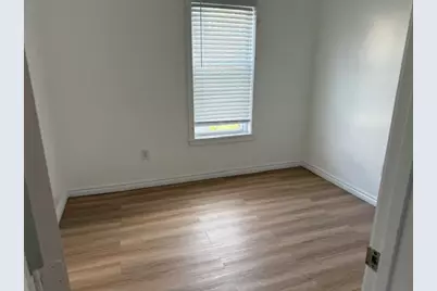47 Malvey St #2, Fall River, MA 02720 - Photo 3