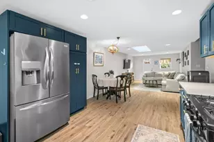 21 Shepard Ave, Pembroke, MA 02359 - Photo 7
