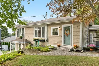 21 Shepard Ave, Pembroke, MA 02359 - Photo 33