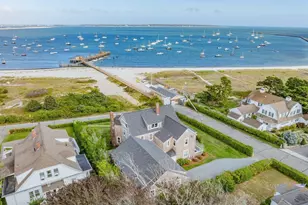 172 Irving Ave, Barnstable, MA 02647 - Photo 3