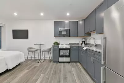 585 Essex St #519, Lynn, MA 01902 - Photo 3
