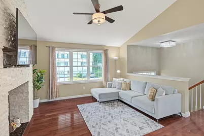 6 Greenhalge St, Worcester, MA 01604 - Photo 9