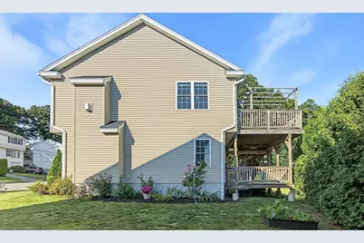 6 Greenhalge St, Worcester, MA 01604 - Photo 33