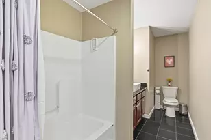 6 Greenhalge St, Worcester, MA 01604 - Photo 13