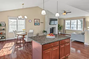 6 Greenhalge St, Worcester, MA 01604 - Photo 5
