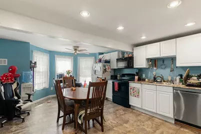 150 Maplewood Avenue, Gloucester, MA 01930 - Photo 17