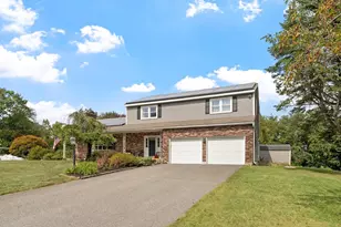 53 Hardy Dr, Leominster, MA 01453 - Photo 1