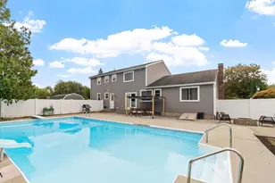 53 Hardy Dr, Leominster, MA 01453 - Photo 1
