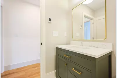 68 Rowe Street #Unit1, Boston, MA 02131 - Photo 5