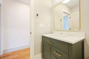 68 Rowe St, Boston, MA 02131 - Photo 5