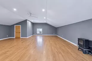 7 Lisa Rd, Peabody, MA 01960 - Photo 17