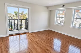 926 Broadway, Chelsea, MA 02150 - Photo 3