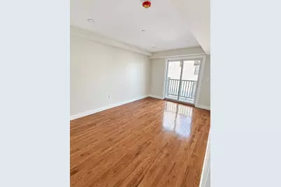 926 Broadway #7, Chelsea, MA 02150 - Photo 5