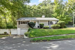 1 Standish Rd, Lynnfield, MA 01940 - Photo 1