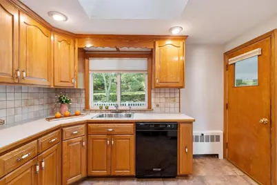 1 Standish Road, Lynnfield, MA 01940 - Photo 7