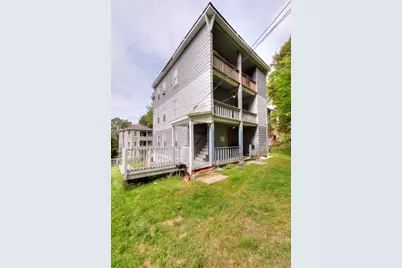 27 Rodney St, Worcester, MA 01605 - Photo 37