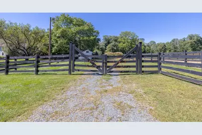 60 Washington St, Sherborn, MA 01770 - Photo 35